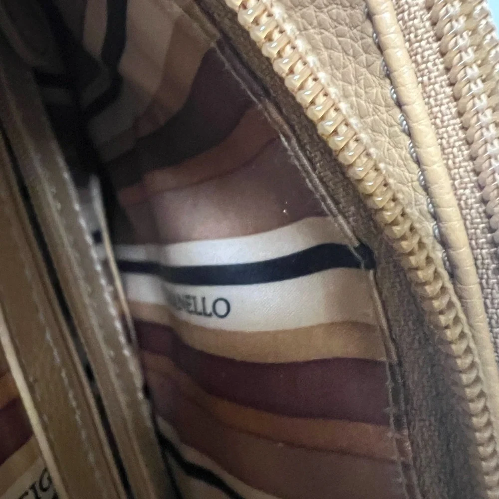 TIGNANELLO TAN LEATHER CROSSBODY BAG 9”x 8” STRIPED INTERIOR LINING